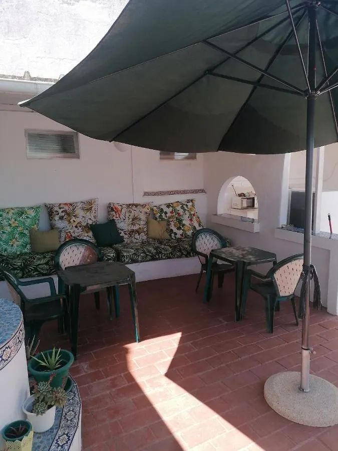 Iguana Guesthouse Lagos